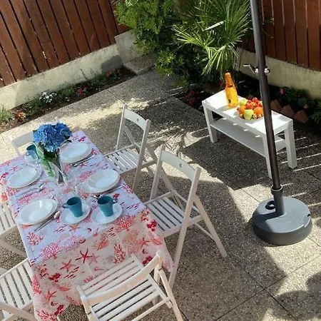 Azzurra House *
